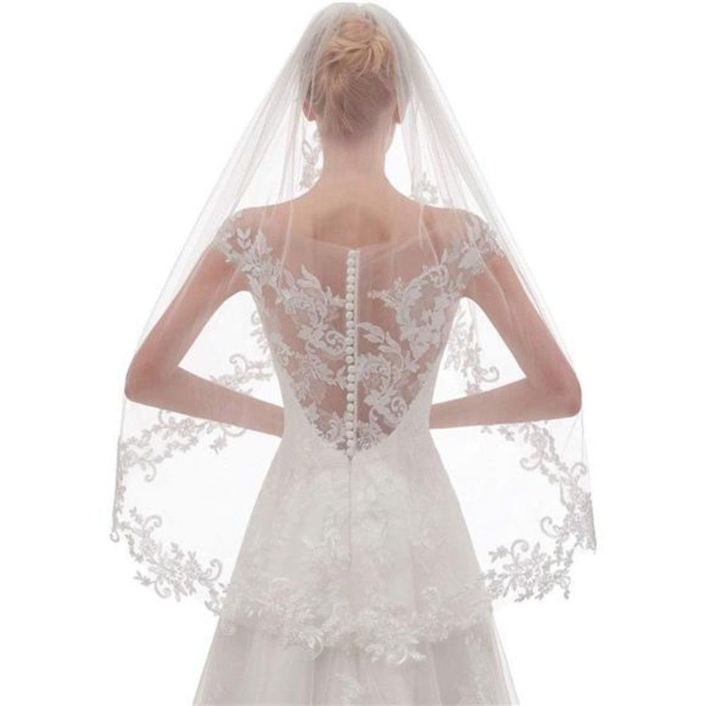 Elegant Light Ivory Lace Wedding Dress - Picture 2 of 8